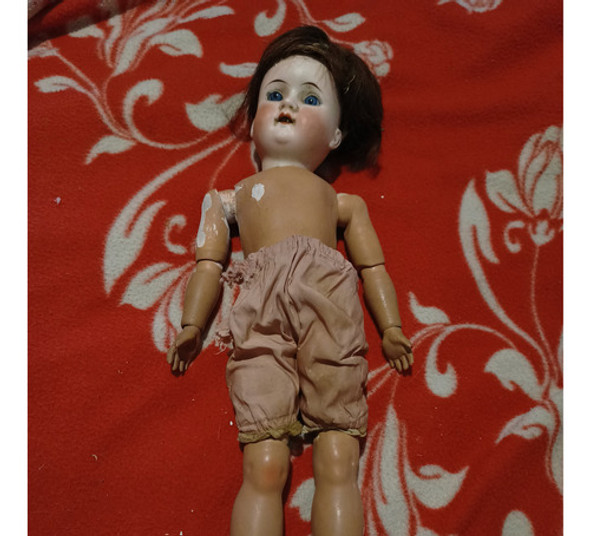 Muñeca Antigua Sellada De 42 Cms De Altura 1