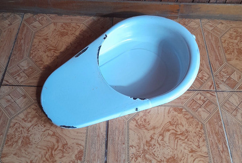 Chata Esmaltada Con Detalles Pero Funcional 1