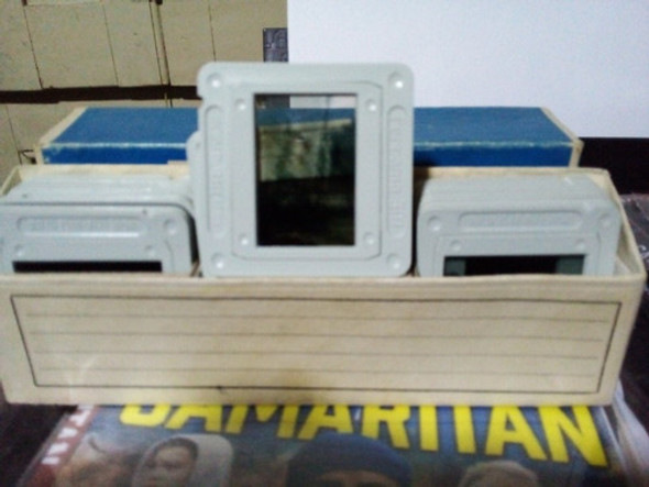 Caja De Diapositivas Ferrania,incluye Marcos Y Diapositivas 1