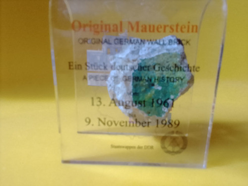 Coleccionable Muro De Berlín Auténtico Fragmento 1