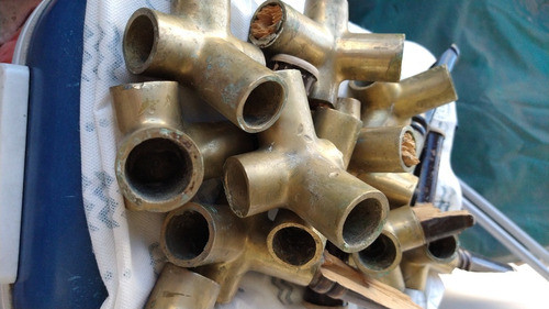 12 Piezas De Bronce Chatarra 6,240 Kilos 0