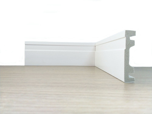 Rodapé Poliestireno Frisado B 7cm + Bucha + Parafuso 15b 1
