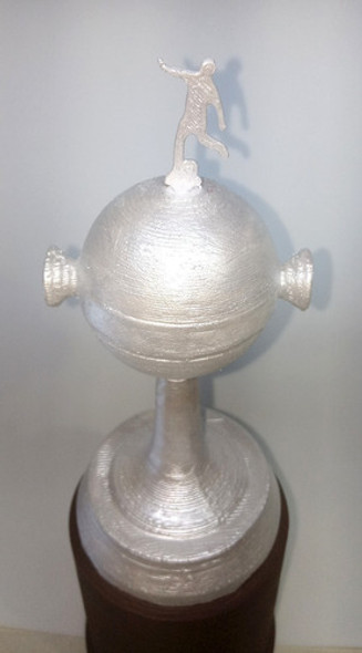 Copa Libertadores Impresa 3d Y Pintada Tamaño Grande 37cm 1