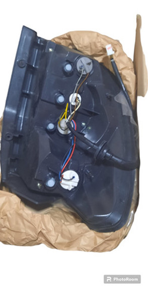 Faro Chevrolet Captiva 1