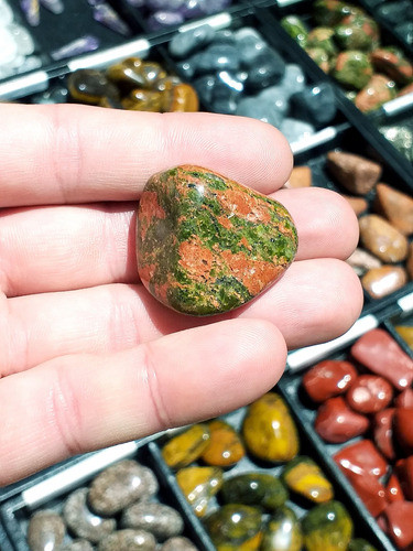 Unakita Pedra Natural Rolada 1