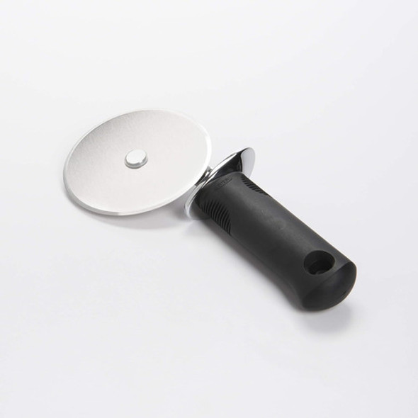 Oxo Good Grips Pizza Wheel And Cutter, 4 Pulgadas 1 Oxo Good Grips Pizza Wheel And Cutter, 4 Pulgadas 1