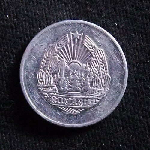 Rumanía 5 Bani 1975 Excelente Km 92a Escudo Nacional 1