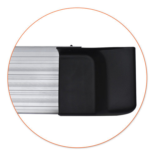 Estribo Lateral Plataforma Aluminio Natural Tracker 2018 1