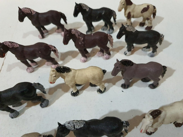 Antiguo Juguete Campo O' Granja-lote 12 Caballos Percherones 1