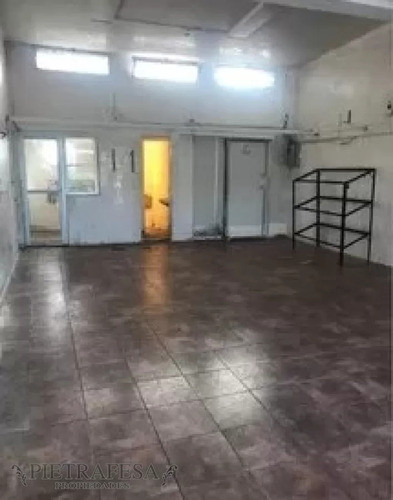 Local En Alquiler, 1 Baño. Lezica. 0