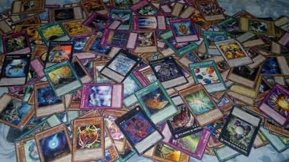 60 Cartas + Dark Magician Girl Yugioh 1