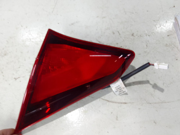 Lanterna Tampa Traseira Direita Nissan Kicks 2017 1