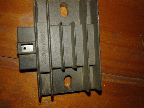 Regulador De Voltaje Original Yamaha Ybr 125 - China 1 Regulador De Voltaje Original Yamaha Ybr 125 - China 1