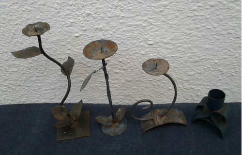 Lote De 4 Candelabros Artesanales De Hierro Forjado. 0