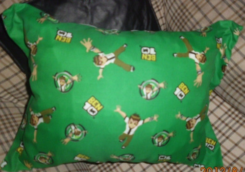 Divino!!almohadon  Infantil Ben 10 Con Funda Y Relleno,nuevo 0