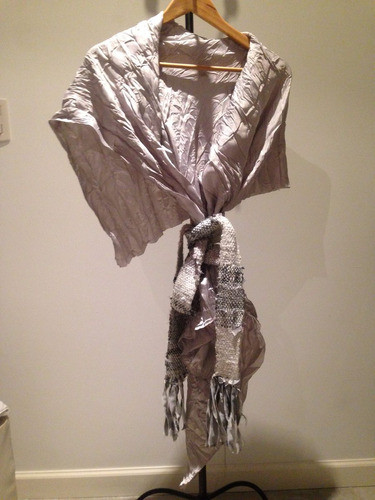 Capa De Seda Con Cinto De Lana , Noche 0