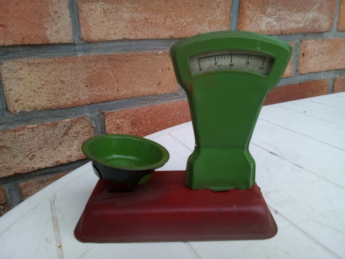 Antigua Balanza Nima De Juguete Hecha En Chapa Verde Y Roja 0