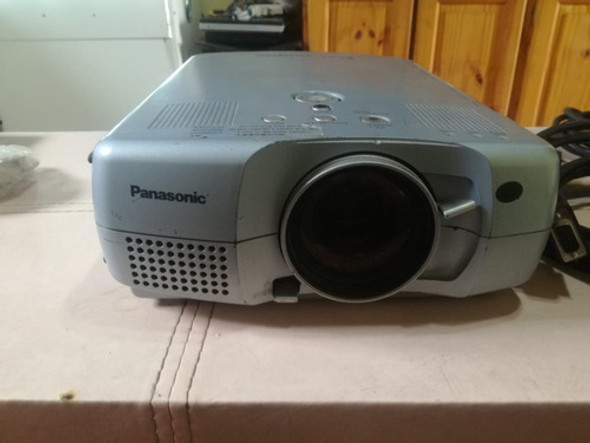 Proyector Pt-l701u Panasonic Problema Fuente 0