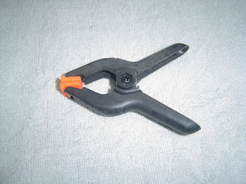 Prensas Pinzas Plásticas  Seguridad  Ref. 737 1