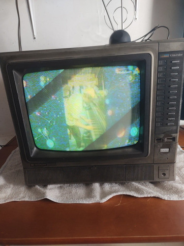 Televisión Tv Hitachi Ca-509e Año 1982 16 Pulgadas 0