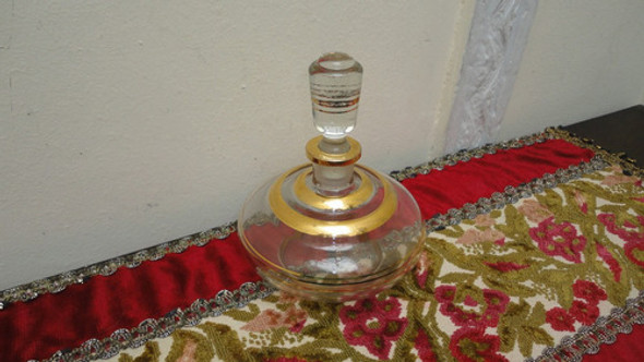 Perfumero Tocador Antiguo Con Bandas Doradas Impecable Vealo 1