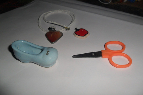 Zapatito Miniatura Tijerita Dije Corazon Piedra Collar 1