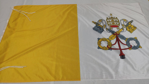 Bandera Del Vaticano Papal 30 X 45 Cm Y Todos Los Paises 0