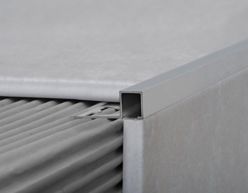 Guardacanto Aluminio 10x10 Quadra Cromo Deluxe Atrim 0