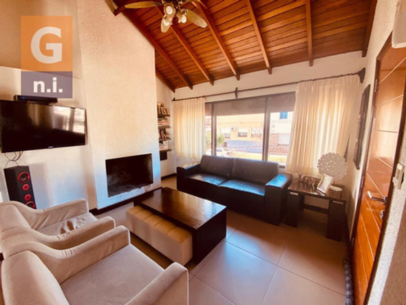 Casa En Piriápolis (piriápolis Centro) 4313 1