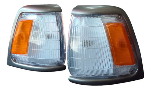Juego Faro Giro Hilux 1993 1994... 2001 4x4 C/portalámparas 1