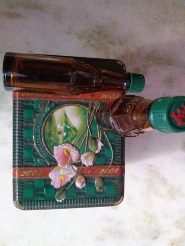 Lata Underberg,alemana Con 2 De Las Botellas 1