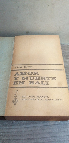 Libro Amor Y Muerte En Bali Muy Antiguo 1