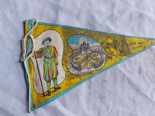 Banderín Ciudad Del Vaticano - Europa - 26 X 14,5 Cm - Tela 0