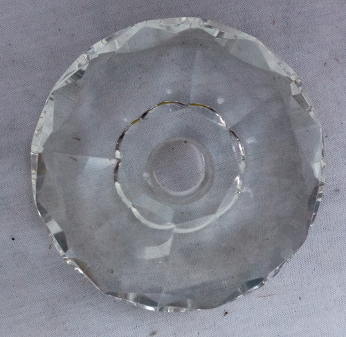 Circulo De Vidrio Tallado Para Toallero. 1