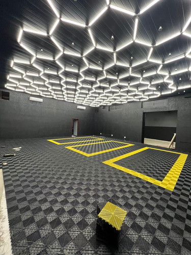 Piso Modular 4 Metros Quadrados 30x30cm - Preto 1