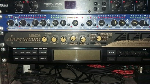 Multiefectos Reverb Zoom Studio 1201  Venta Permuta 0