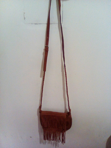 Cartera Tipo Morral Cvon Flecos. 0
