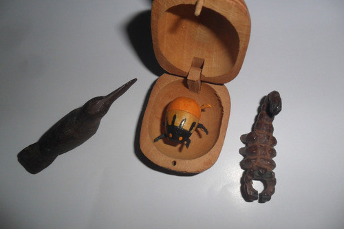Figura Miniatura Araña Tucan Escorpion Vaquita San Antonio 1