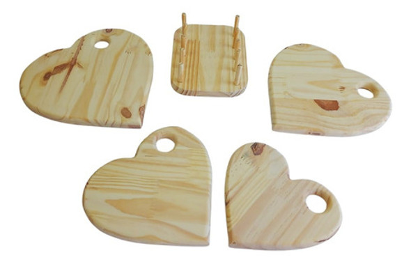 Kit Com 4 Tábuas De Pinus Formato De Coração Com Suporte 1