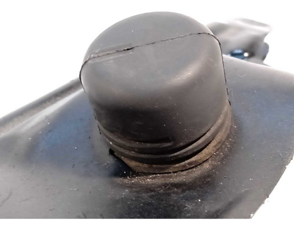 Batente Capo Suporte Direito Volvo C30 2007 2008 2009 1 Batente Capo Suporte Direito Volvo C30 2007 2008 2009 1