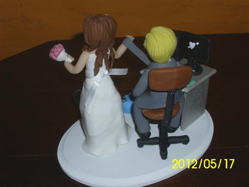 Novios Para Torta De Bodas. Novio En Pc Estilo Caricatura 1