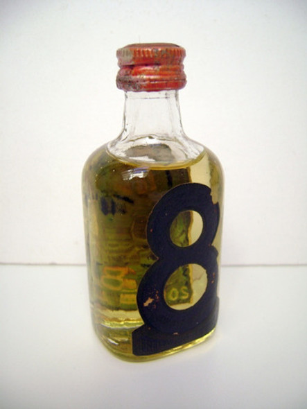 Miniatura Botellita Licor 8 Hermanos Cerrada Coleccion Boedo 1