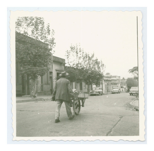 Rivera - Vendedor Ambulante En El Año 1962 - Lámina 45x30 Cm 0