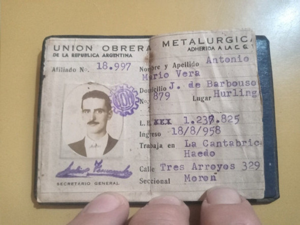 Carnet Union Obrera Metalurgica Uom - Adherida A La C.g.t. 1