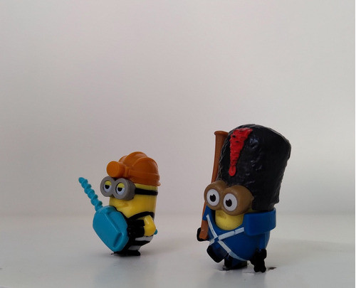 Muñecos Minion Soldado Y Preso En Fuga-vilano Favorito X 2 1