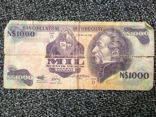 Billete De Mil Nuevos Pesos De Uruguay 0