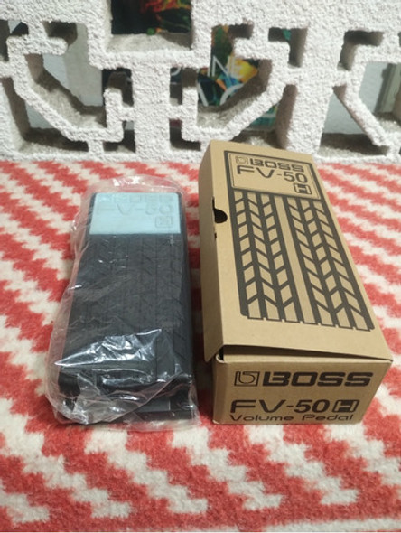 Pedal De Efecto Boss Fv-50 L 0