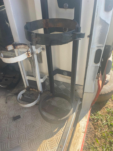 Suporte Do Extintor Para Adaptação Em Ambulância 1