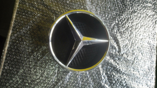 Emblema Da Grade Mercedes Benz Glc 0