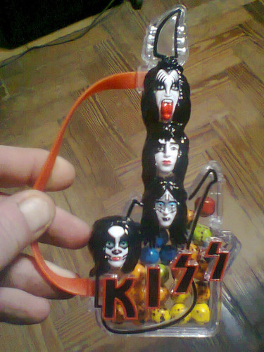Kiss Guitar Candy Dispenser Shelcore Blister Usa Retro Kxz 1